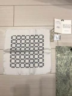 KITSUNE メゾンキツネ シルクチーフのサムネイル