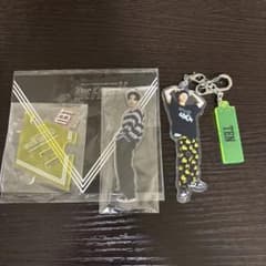 NCT wayv テン TEN 威神V アクスタ アクリルキーリング - メルカリ
