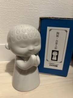 【新品・未使用】陶器製　合掌人形　青磁色　可愛いのサムネイル