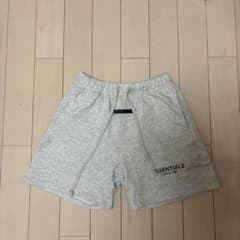 m*u様 ESSENTIALS FEAR OF GOD ショートパンツ Sのサムネイル