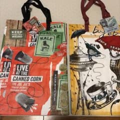 新品！未使用Trader Joe's エコバッグ 2点セット　一つはPDX限定品のサムネイル