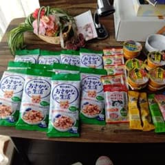 猫用フード詰め合わせのサムネイル