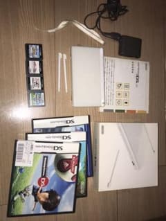 Nintendo DS liteとソフトのサムネイル