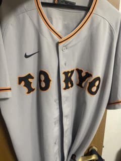 巨人 ユニフォームのサムネイル