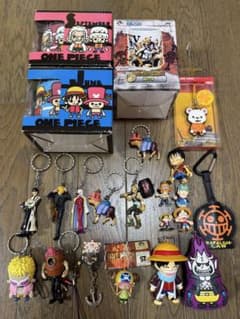 ワンピース　キーホルダー・フィギュア・マグカップ・湯呑み まとめ売りのサムネイル