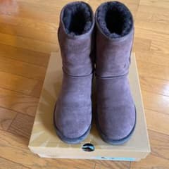 UGG アグ ムートンブーツのサムネイル