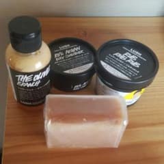 LUSH のサムネイル