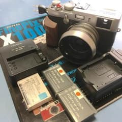 FUJIFILM X100のサムネイル