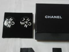 CHANEL シャネル 95A レア物コレクターアイテム ロゴとびイヤリング 
