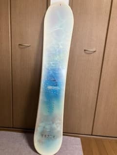 値下げ‼️スノーボード板　138cmのサムネイル