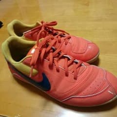 NIKEフットサルシューズのサムネイル