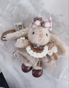 新品未使用 新作 茶うさぎのぬいぐるみチャーム