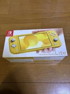 Nintendo Switch Lite イエロー 本体のサムネイル
