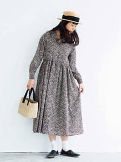 サニークラウズ  kazumiコラボ　花柄ワンピースのサムネイル
