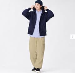 GU スーパーワイドカーゴパンツ Sサイズのサムネイル