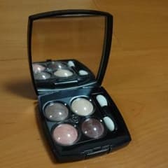 CHANEL レ キャトル オンブル 81ベージュ ヴルールのサムネイル