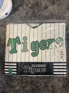 阪神タイガース ユニフォーム Mサイズ 美品のサムネイル