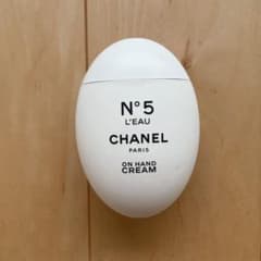 【専用】シャネル N°5 ハンド クリームのサムネイル