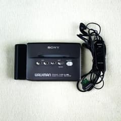 【ジャンク】SONY カセットウォークマン WM-EX555 黒 付属品ありのサムネイル
