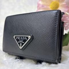 極美品✨プラダ 1MH043 三角ロゴ サフィアーノレザー 三つ折り財布 黒 PRADA プラダ 三つ折り財布 1MH043 QHH レディース サフィアーノレザー