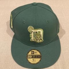 HATCLUB  NEWERA キャップ　ピンバッジ付のサムネイル