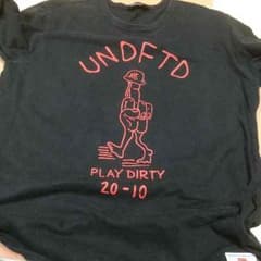 UNDEFEATED トレーナー Lサイズのサムネイル
