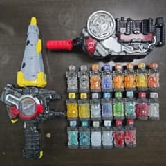 仮面ライダービルド 変身ベルト・武器・フルボトル22個セットのサムネイル