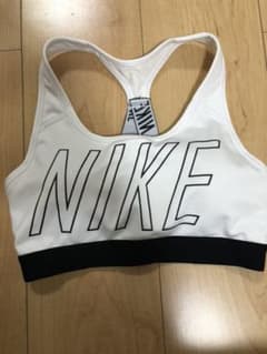 NIKE スポーツウェアのサムネイル