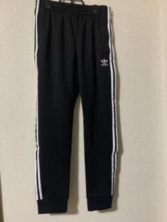さらに値下げしました！  adidas originals トラックパンツのサムネイル