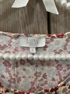 美品☆ローラアシュレイTシャツのサムネイル