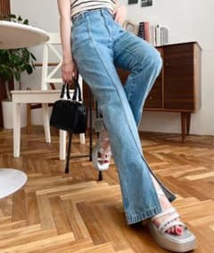 フロントスリットスリムフィットデニムパンツのサムネイル