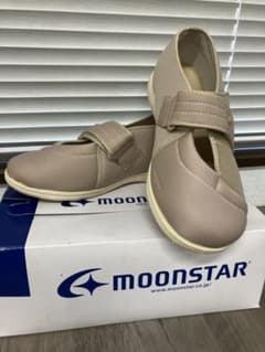 【シミあり】MOONSTAR 室内用シューズ ベージュのサムネイル