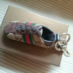GUCCIキーホルダーのサムネイル