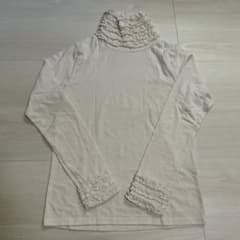 オフホワイト　長袖タートルネック　フリル　古着　デザイン性のサムネイル