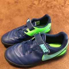 ナイキ　サッカー　トレシュー  シューズ　22のサムネイル