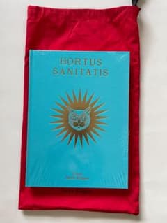 GUCCI 写真集 『Hortus Sanitatis』ポーチ付 未開封 GUCCI 写真集 『Hortus Sanitatis』ポーチ付 未開封 - メルカリ