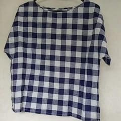 shio..❤様専用　Tブラウスのサムネイル