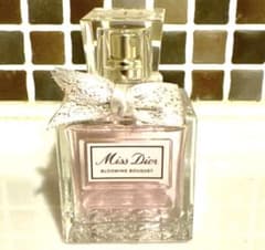 売切り！Miss Dior Blooming Bouquet 女性用香水 Miss Dior Blooming Bouquet 香水 30ml - メルカリ