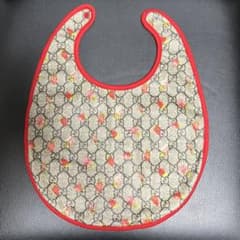 新品保管品】GUCCI グッチ スタイ いちご GG柄 赤 女の子 - メルカリ