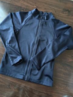 ラッシュガード　140cm