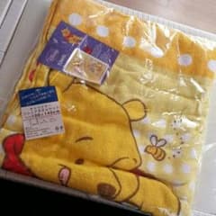 プーさん  タオルケット 新品未使用のサムネイル