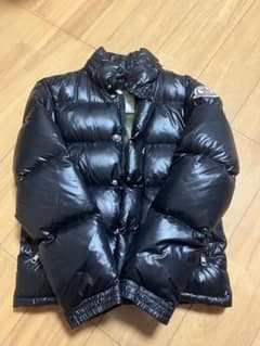 MONCLER ダウンジャケットデカワッペンのサムネイル
