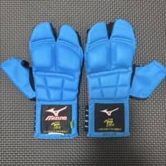 Mizuno JKF公認空手防具 サイズS 青、赤リバーシブル　拳サポーターのサムネイル