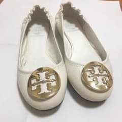 【値下げ】【早い者勝ち】トリーバーチ　パンプス　白のサムネイル
