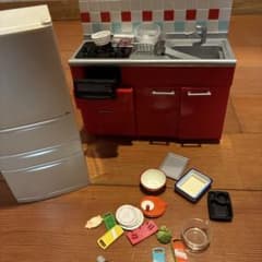 絶版品］ミニチュア キッチンセット 冷蔵庫 小物付き - メルカリ