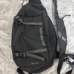 patagonia Atom 8L ブラック ショルダーバッグのサムネイル