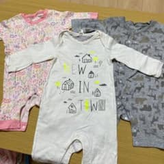 ロンパース 60〜70 ユニクロbabyGapのサムネイル