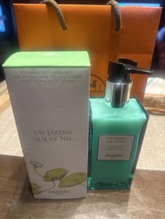HERMES UN JARDIN SUR LE NIL ボディローション 2本 HERMES Un Jardin sur le Nil ボディローション - メルカリ