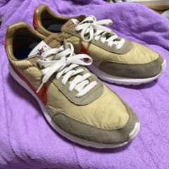 NIKEスニーカーのサムネイル