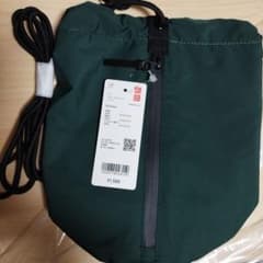 ミニドローストリングバッグ ユニクロ  UNIQLOのサムネイル